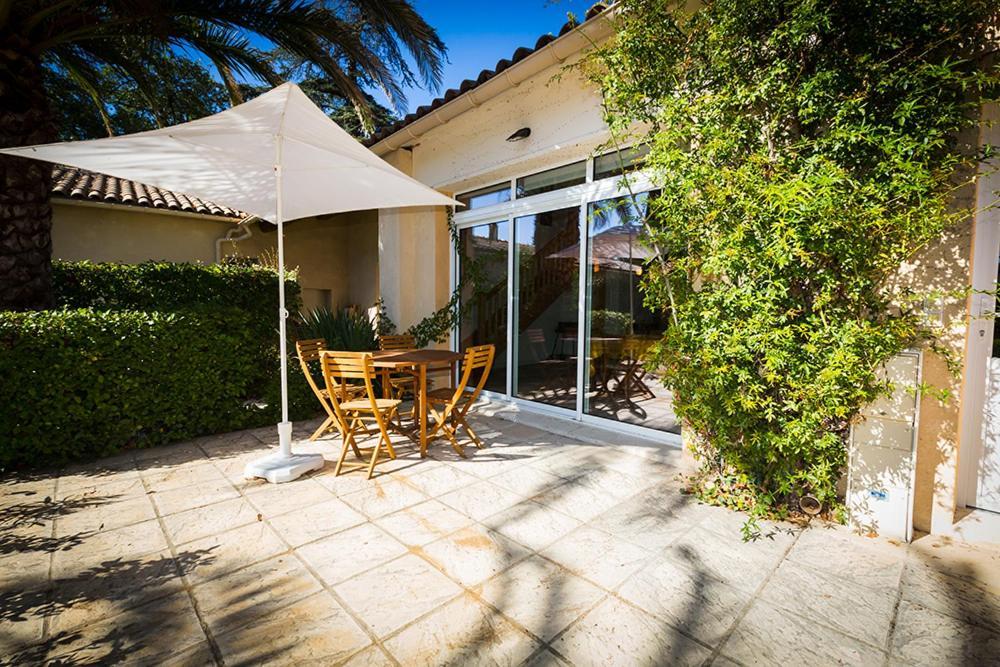 Appartement Pezenas Avec Terrasse Et Jardin 1 Et 1 Mezzanine Au Coeur D'un Domaine Avec 2 Piscines
